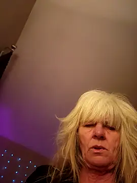 Snapshot of IMS_BHAVEN chatting on January 2025 03:54:02 AM IMS BHAVEN online show from January 2025 03:54:02 AM