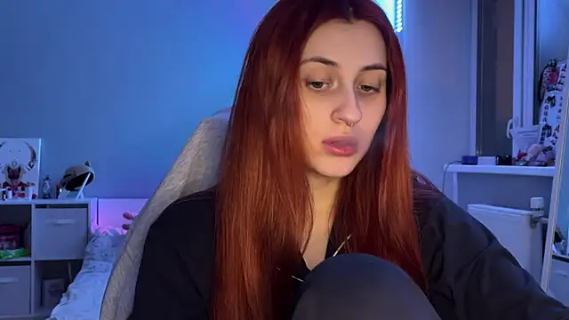 Uniarten online show from February 2025 05:18:02 PM