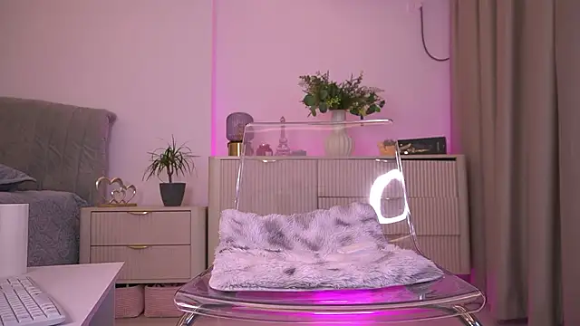 lildiaa online show from March 2026 09:51:01 PM