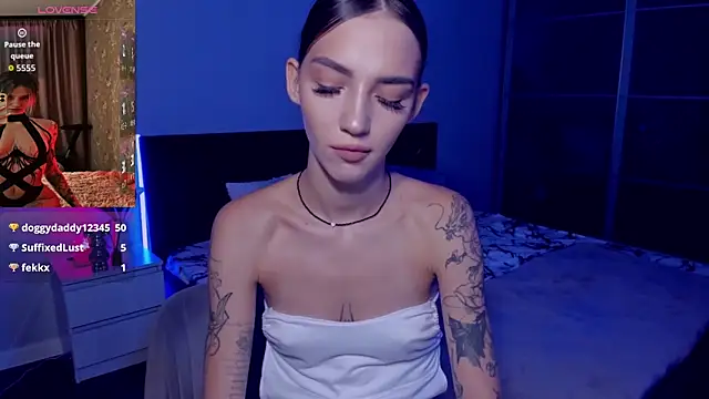 SophieCatty online show from October 2025 11:30:01 AM