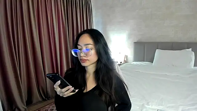 itsyourcassie online show from December 2024 06:10:02 AM