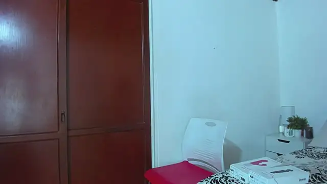 ZulyMichels online show from January 2025 12:41:02 PM