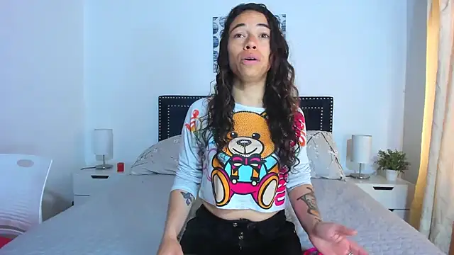 ZulyMichels online show from September 2025 12:39:01 PM