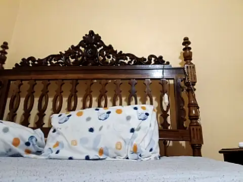 White rabbit  online show from December 2025 08:50:02 PM