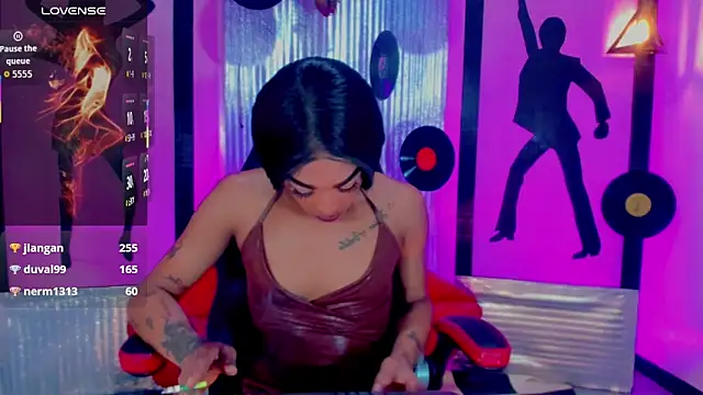 nickyminach  online show from September 2025 07:17:02 PM