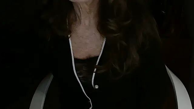 Snapshot of amara_2022 chatting on November 2025 09:15:02 PM amara 2022 online show from November 2025 09:15:02 PM