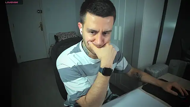 HonestAndrew online show from March 2025 06:42:01 PM