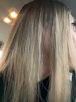 Snapshot of Eva_Ryen chatting on September 2025 04:07:01 PM Eva Ryen online show from September 2025 04:07:01 PM