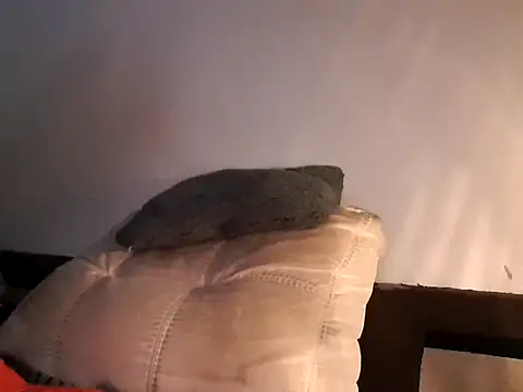 Lou666Cifer online show from February 2026 11:44:02 PM