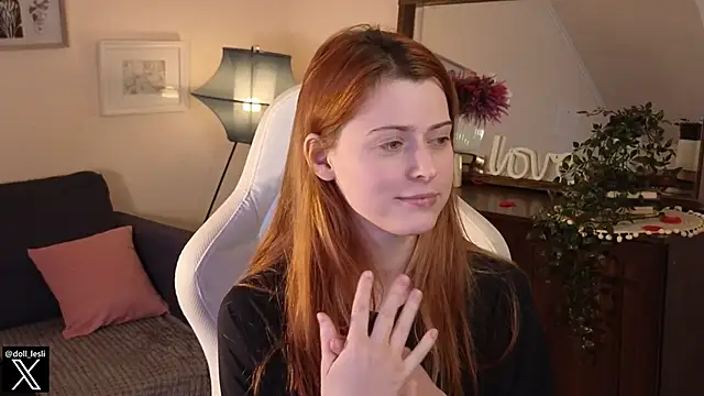 doll lesli online show from February 2025 02:10:02 PM