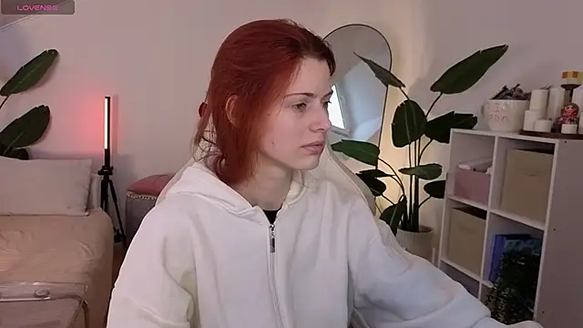 doll lesli online show from January 2026 10:42:01 AM