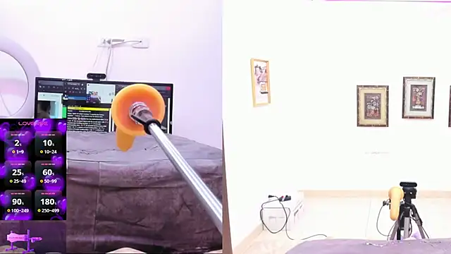 Paulina Davis  online show from February 2025 09:32:02 AM