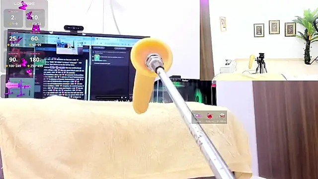 Paulina Davis  online show from October 2025 02:25:02 AM