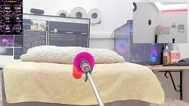 Paulina Davis  online show from February 2026 12:36:01 AM