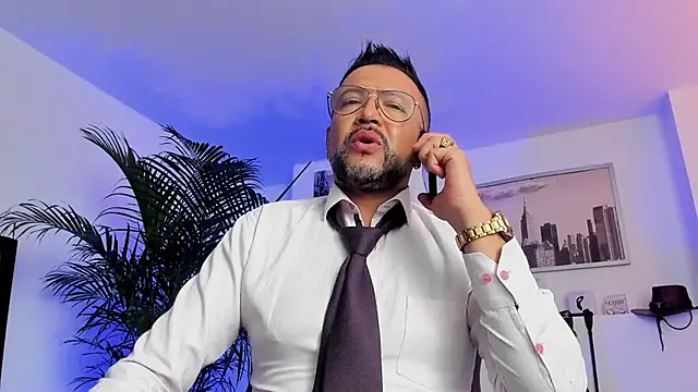 MrFrank tattoo online show from December 2024 02:56:01 PM