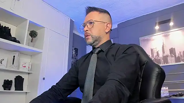 MrFrank tattoo online show from March 2025 01:50:02 PM