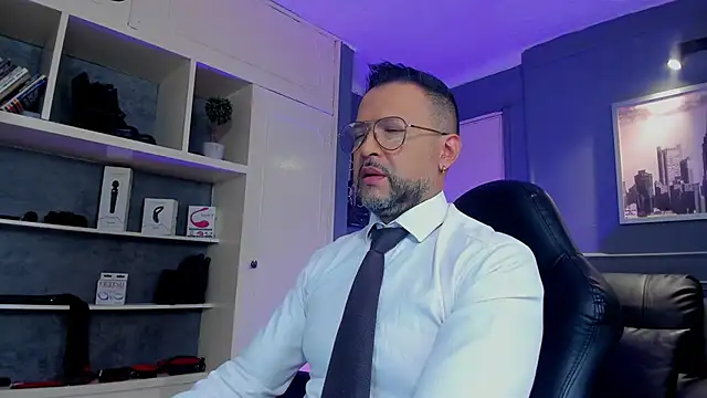 MrFrank tattoo online show from October 2025 03:23:02 PM