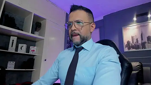 MrFrank tattoo online show from October 2025 11:46:02 AM