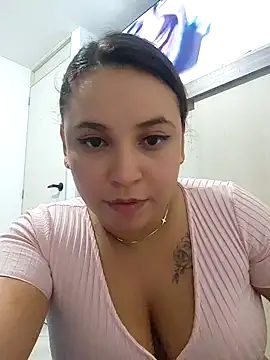 LizzRouse online show from November 2025 12:42:02 AM