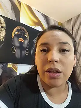 Snapshot of LizzRouse chatting on June 2026 09:07:02 PM LizzRouse online show from June 2026 09:07:02 PM