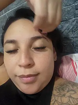 Snapshot of LizzRouse chatting on June 2026 10:14:02 PM LizzRouse online show from June 2026 10:14:02 PM