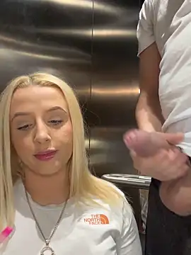 Strongqueen online show from January 2025 11:24:01 PM