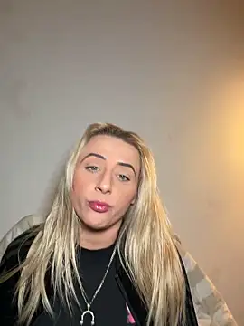 Strongqueen online show from March 2026 11:26:02 PM