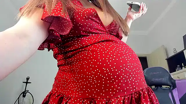 Snapshot of stella_vestal chatting on December 2024 03:45:02 PM stella vestal online show from December 2024 03:45:02 PM