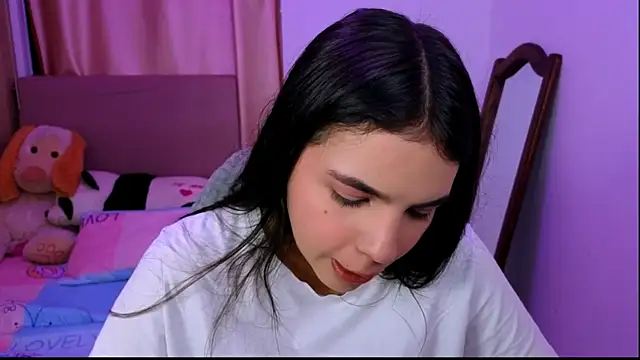  elenna online show from October 2025 05:25:01 PM