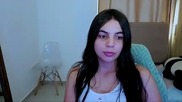 Snapshot of _elenna chatting on July 2026 05:27:02 PM elenna online show from July 2026 05:27:02 PM