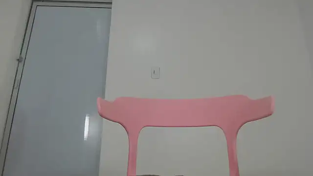 Upskirt Squirt96 online show from March 2025 01:38:02 PM