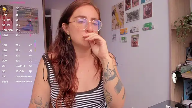Snapshot of linda_giggle chatting on June 2026 03:11:01 PM linda giggle online show from June 2026 03:11:01 PM