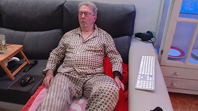 Nudelschwanz online show from February 2025 10:18:01 PM