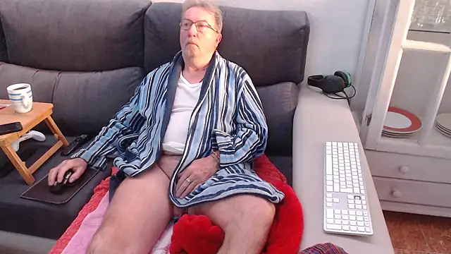 Nudelschwanz online show from February 2025 07:24:02 AM