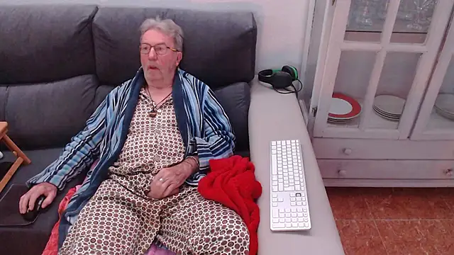 Nudelschwanz online show from February 2025 07:04:02 AM