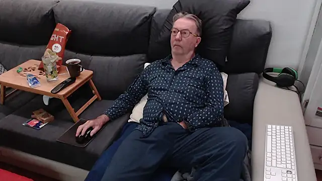 Nudelschwanz online show from March 2025 03:16:01 AM