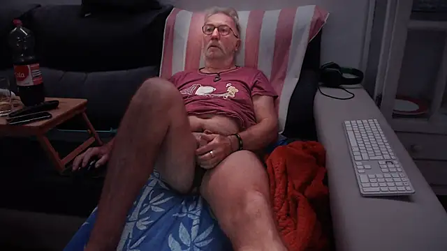 Nudelschwanz online show from October 2025 06:46:02 AM