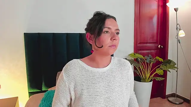 Amber  Davis online show from January 2025 06:04:02 PM