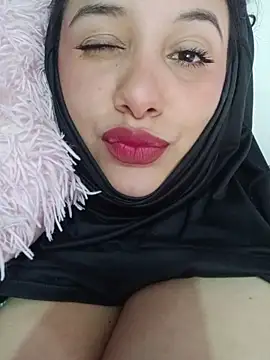 Snapshot of Deina_bunny chatting on May 2026 06:47:02 PM Deina bunny online show from May 2026 06:47:02 PM