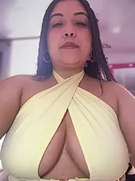 cami ortiz   online show from February 2025 09:09:01 PM