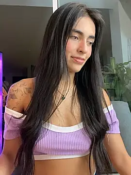 DaphneUwu online show from July 2026 01:10:02 AM