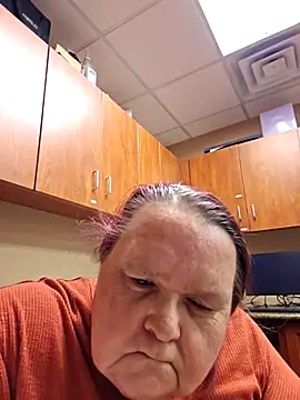 Hornybbw1978 online show from April 2026 05:44:02 AM