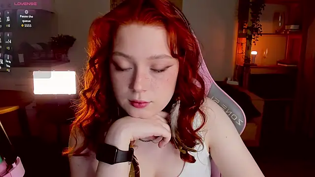 Sofy Benson online show from October 2025 12:56:01 PM