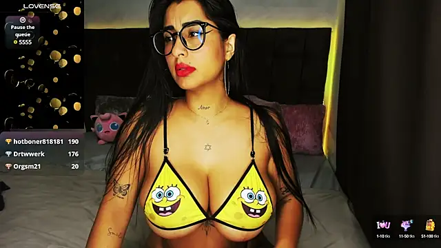 Snapshot of lovely_violet13 chatting on January 2025 04:22:01 PM lovely violet13 online show from January 2025 04:22:01 PM