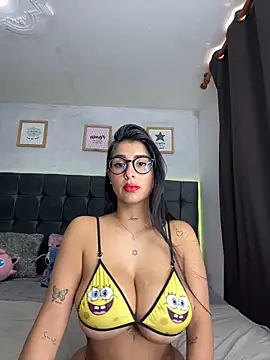 Snapshot of lovely_violet13 chatting on November 2025 02:07:01 PM lovely violet13 online show from November 2025 02:07:01 PM