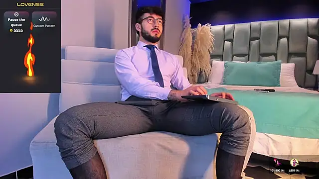 MarkWalker   online show from February 2025 10:43:02 AM