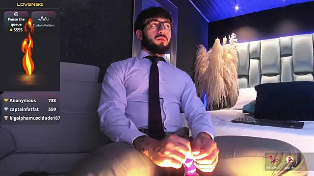 MarkWalker   online show from February 2025 04:53:02 PM