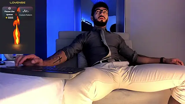 MarkWalker   online show from March 2025 10:54:02 AM