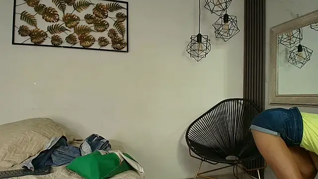 kristyl paez online show from March 2025 09:59:02 PM