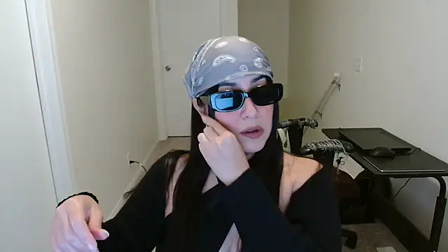 Sassy Latina online show from October 2025 03:29:01 AM